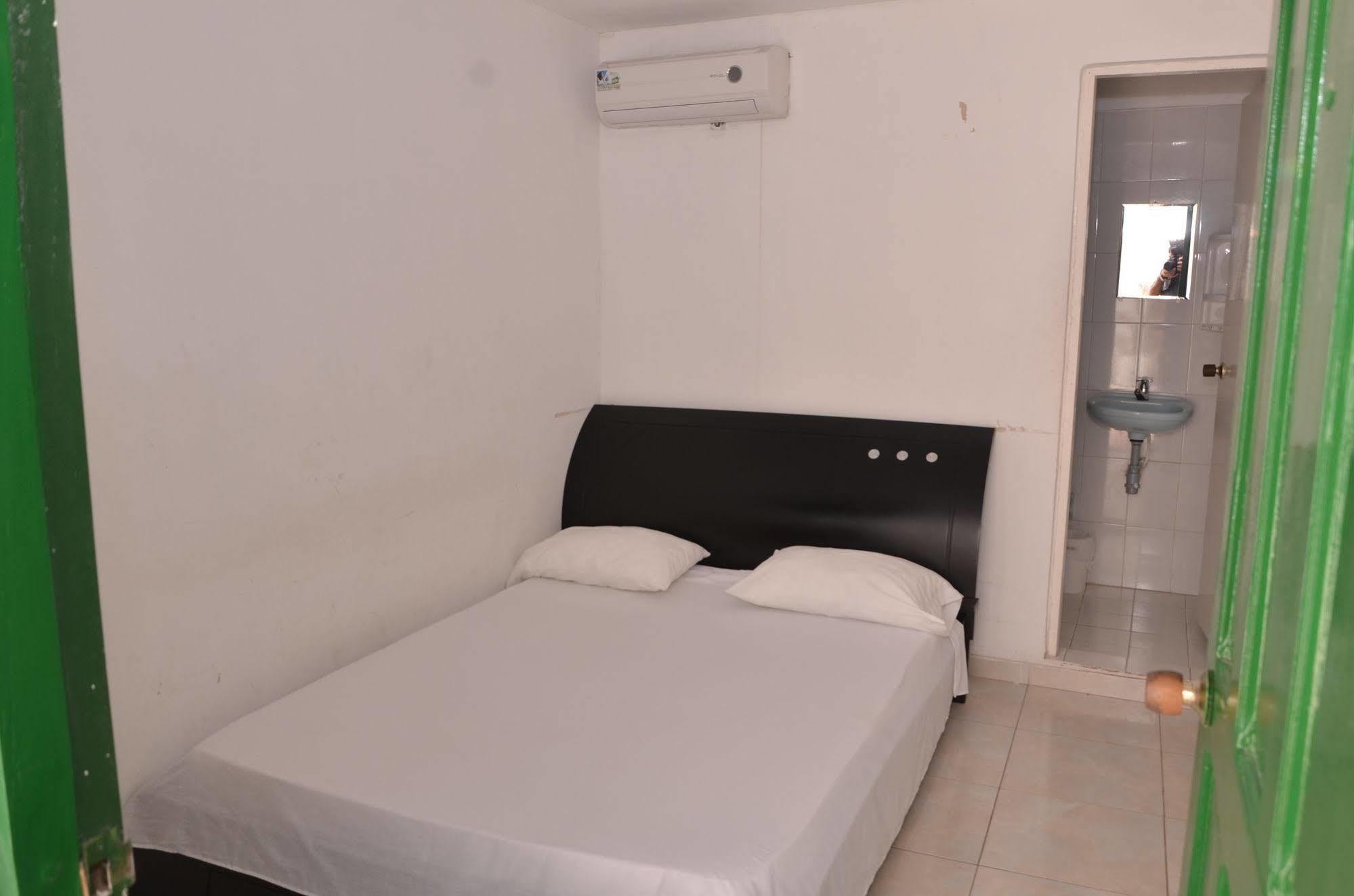 Hotel Vargas Airport Cartagena Exteriér fotografie