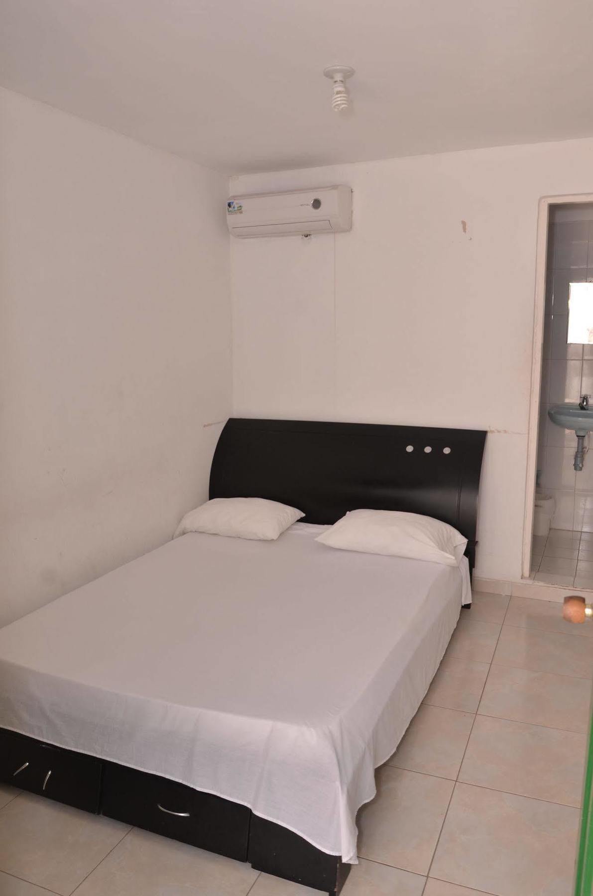Hotel Vargas Airport Cartagena Exteriér fotografie